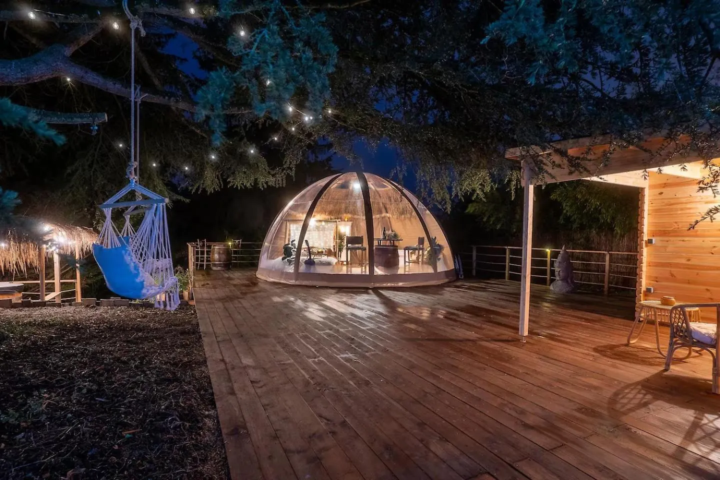 Nuit Insolite Romantique & Spa Lagnieu 0*,